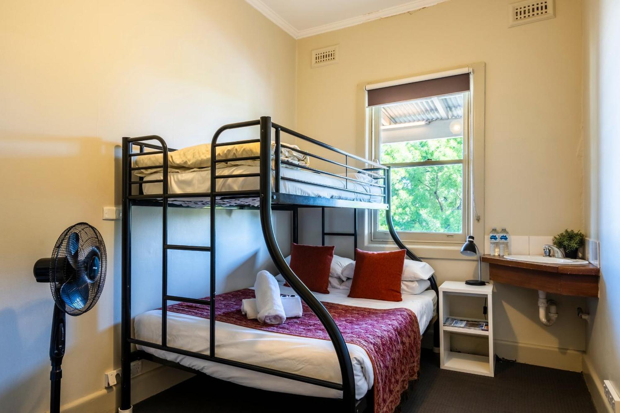 Delatite Hotel Mansfield Εξωτερικό φωτογραφία